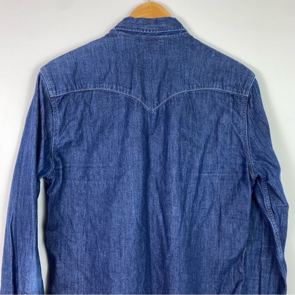 Levi’s denim Pearl snap shirt medium navy blue Jean collared - Picture 4 of 10